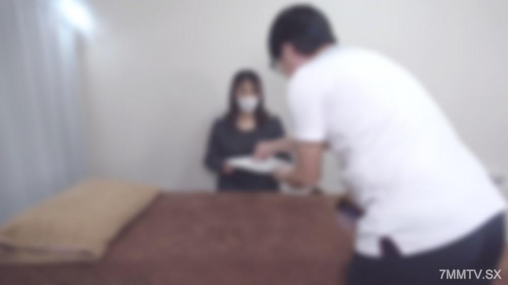 [無碼]fc2-ppv 4692457 6/1日迄新作セール半額！【無/ハメ】２人のお〇さんがいらっしゃる、４０代半ばの主婦の女性がネット予約で来店してくれました。成熟した肉感的な奥様は育児等で、お疲れのようなので指圧、リンパマッサージでほ