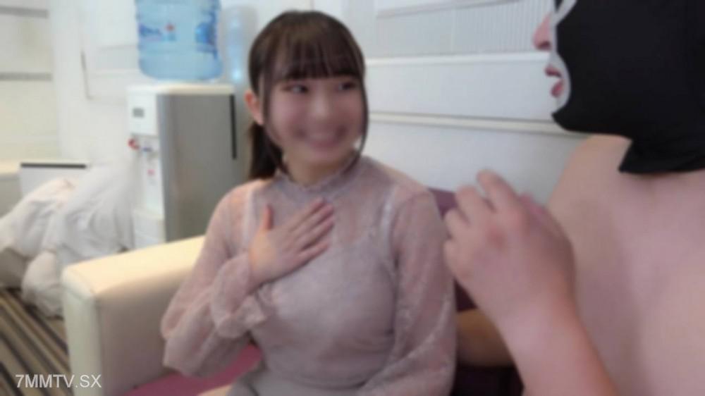 [無碼]fc2-ppv 4569259 【初撮り／２発射】童顔で可愛臉的18歲G罩杯咖啡廳店員。 軟軟的白皙身體讓人陶醉其中。 在緊緊而有締緊感的陰道內射精。 FC2-PPV-4569259
