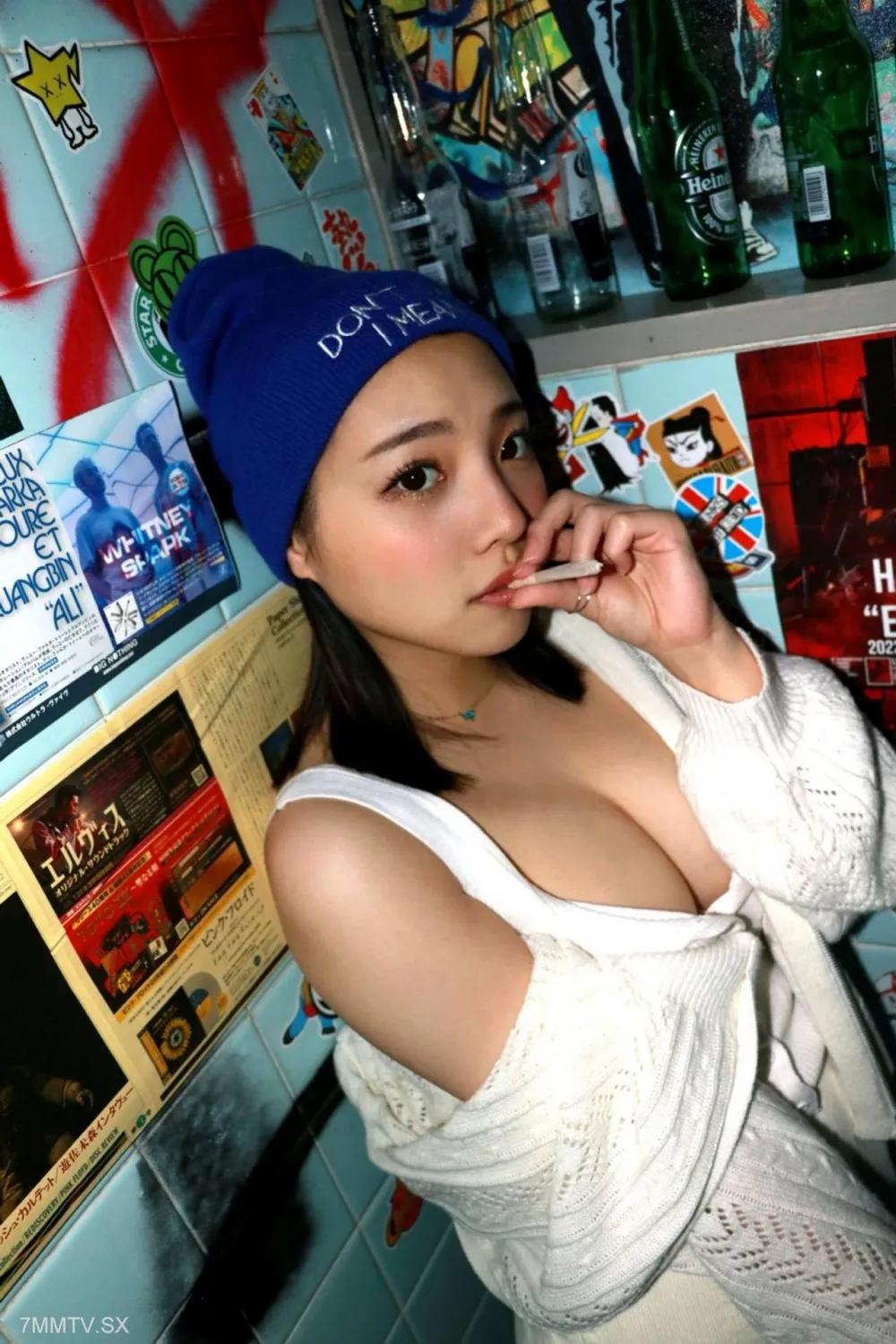 [無碼]FC2-PPV 4543395 【神乳JD】めちゃカワ神乳ダンサーJDをクラブトイレに誘いこみPuffpuffフェラ→お持ち帰りして中出し東京天国 ※FC2限定レビュー特典あり FC2-PPV-4543395