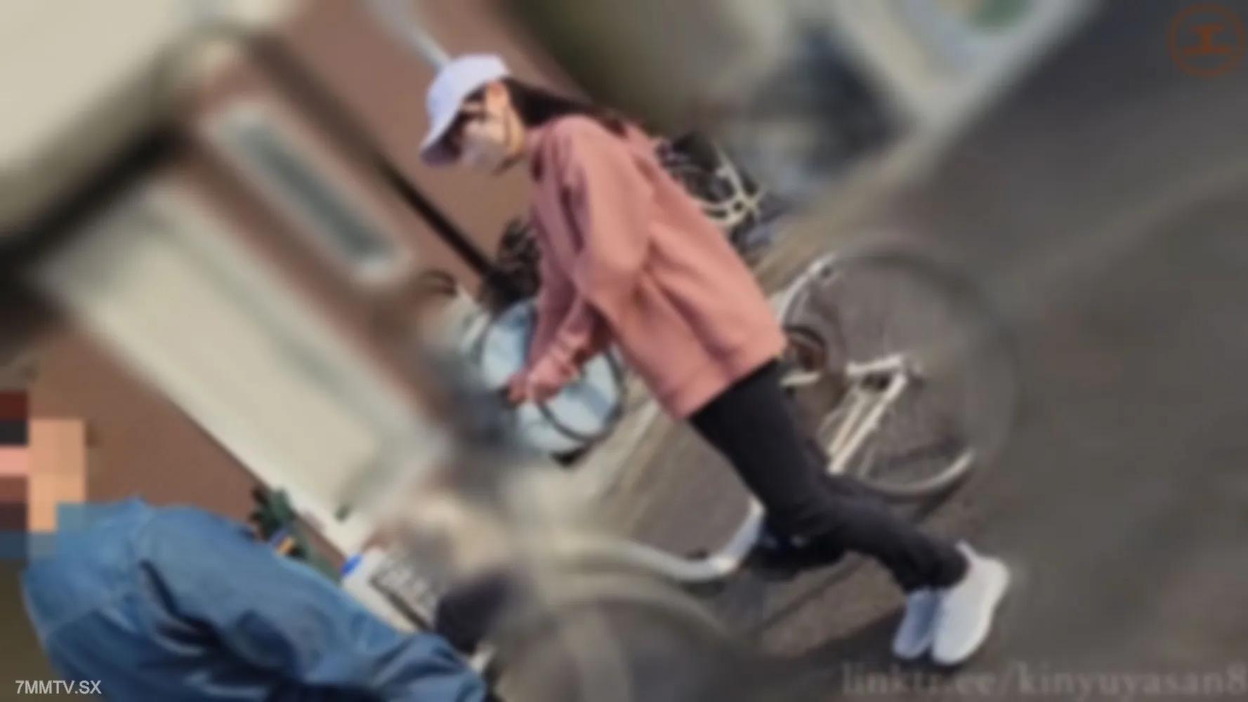[無碼]FC2-PPV 4323223 *有限的時間 * [個人]家鄉和活潑的家庭主婦，除了在其家庭客廳用電動按摩手淫的視頻外，傷害延遲很高，因此不喜歡面具並讓吹口Job。示例視頻長度）FC2-PPV- 4323223
