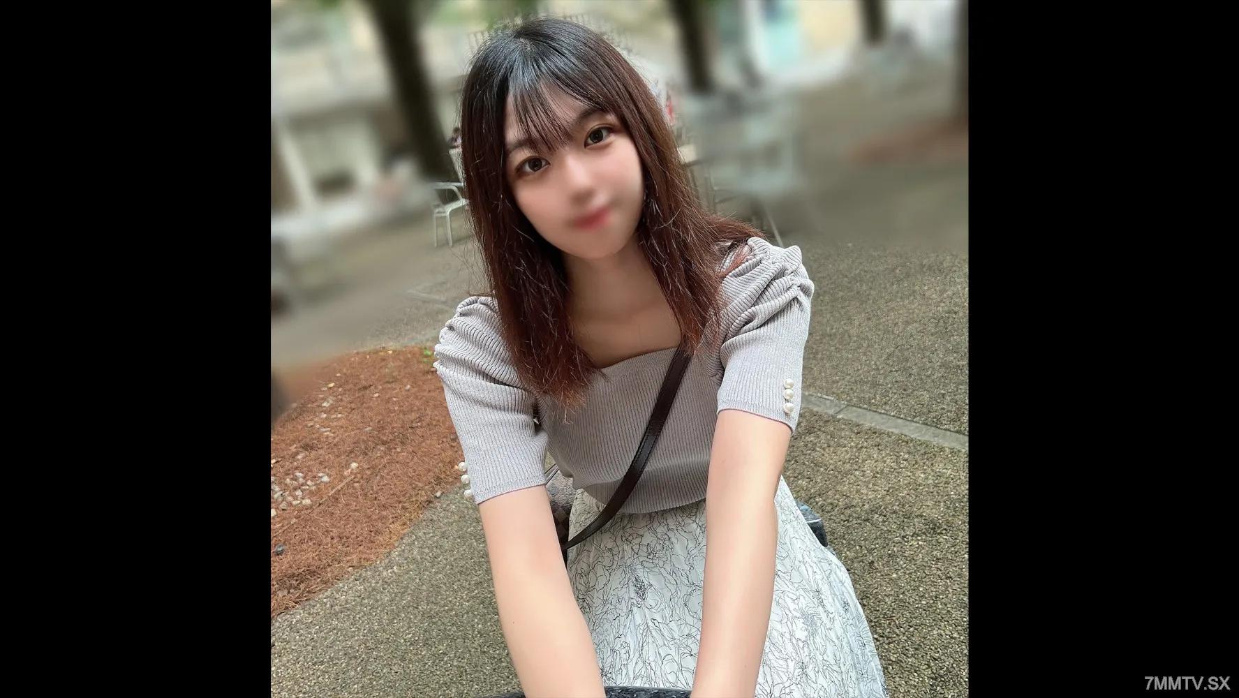 [無碼]fc2-ppv 3979656 第一次拍照和露臉！限時3天！這不，人來了！ ？一個對男人沒什麼經驗的大學生，在她就讀的一所名牌大學裡脫掉內褲，當她脫下內褲時，她看到黑色的鬃毛……她沒有穿內褲，也沒有穿胸罩來上課。我在教室裡遇見了她... FC2-PPV-3979656