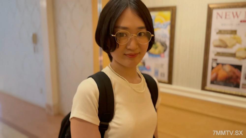 [無碼]fc2-ppv 4886086 女子大生的初次肛交和初次3P性愛，連續內射