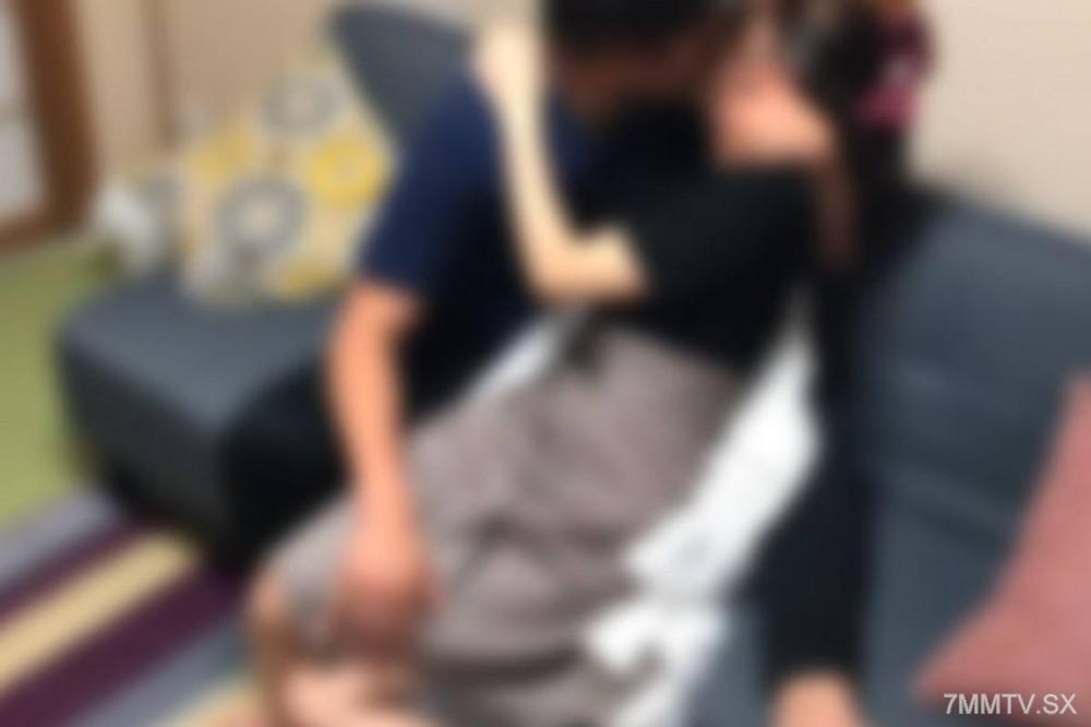 [無碼]FC2-PPV 4604513 ※1/17まで80％OFF※【素人個撮】【3ｐ】雙肉棒噗噗地接吻，感到寂寞而真心相互糾纏 FC2-PPV-4604513