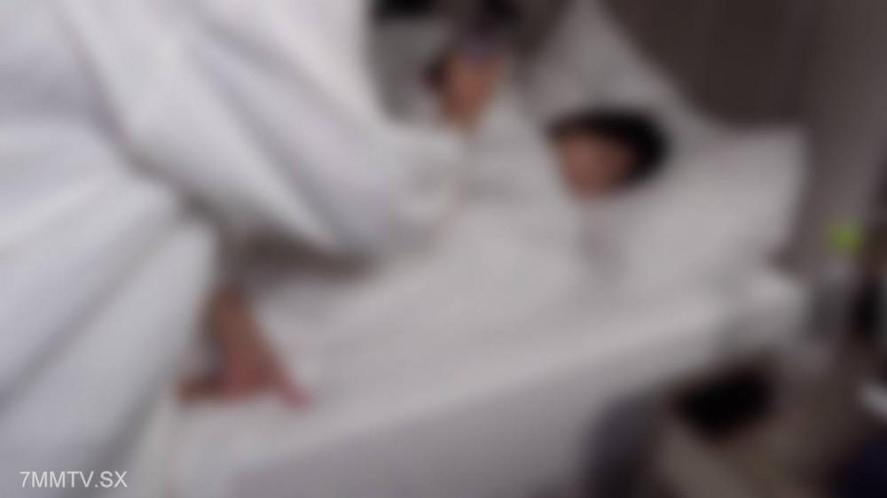 [無碼]fc2-ppv 4829353 寝起きSEX！【無】【中出し】デカ尻ミニマム美女的寢臉被偷偷拍攝。接著接吻、舔陰、口交，再內射。還享受了燒烤日期♡※附贈特典