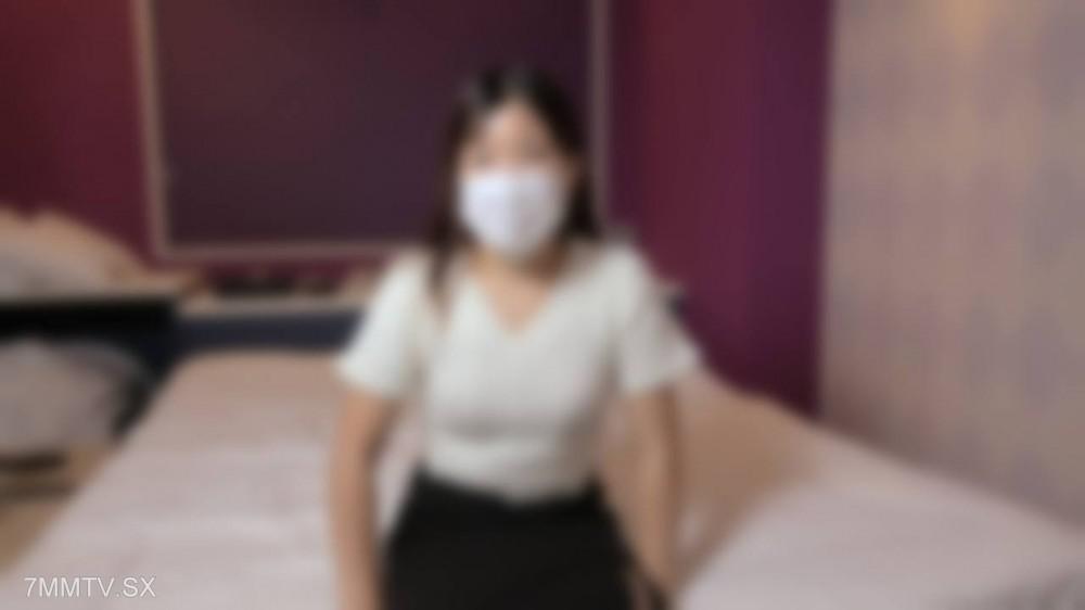 [無碼]fc2-ppv 4793291 【購入者特典/評論特典 有】那位素人女孩稍微長大後回來了。首次嘗試剃毛，從茂密的私處逐漸露出粉紅色的陰道。為了光禮而進行大量中出，進行種植